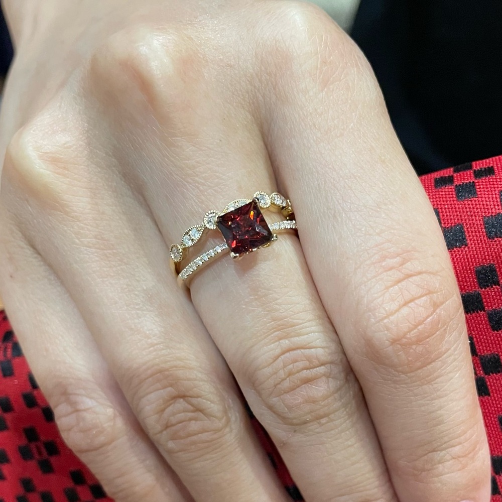 Garnet 14K Yellow Gold Ring- Size 7